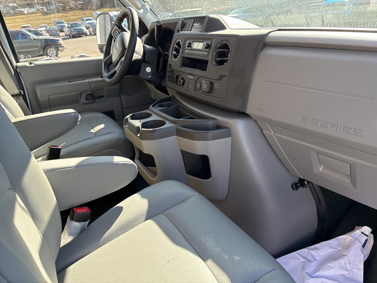 2025 Ford E-350SD Base Warrenton VA