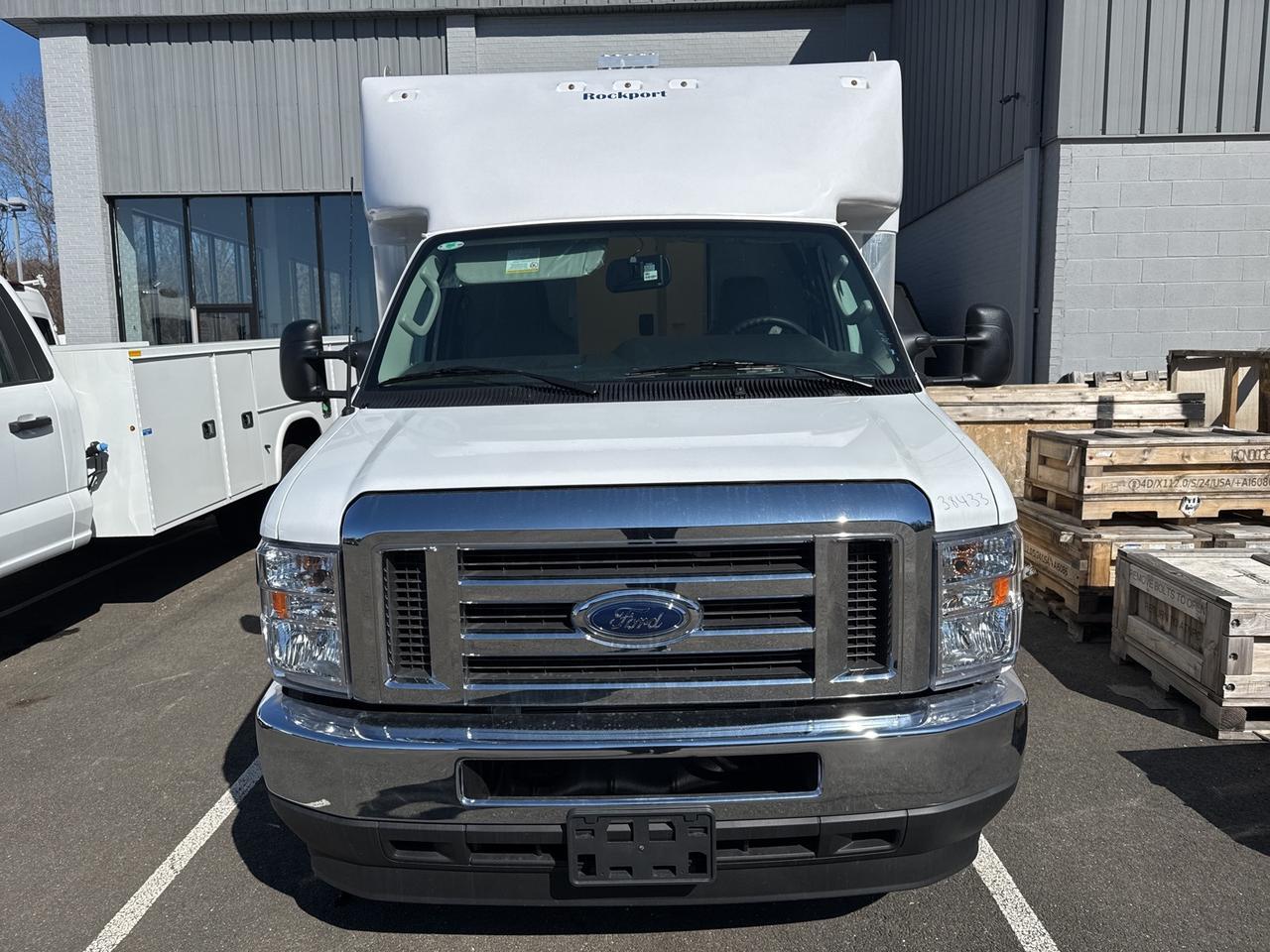 2025 Ford E-350SD Base Warrenton VA
