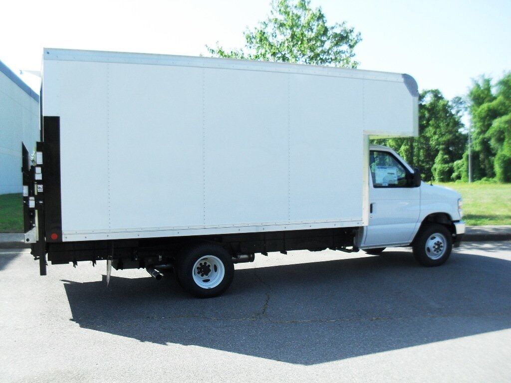 2025 Ford E-450SD Base Ashland VA