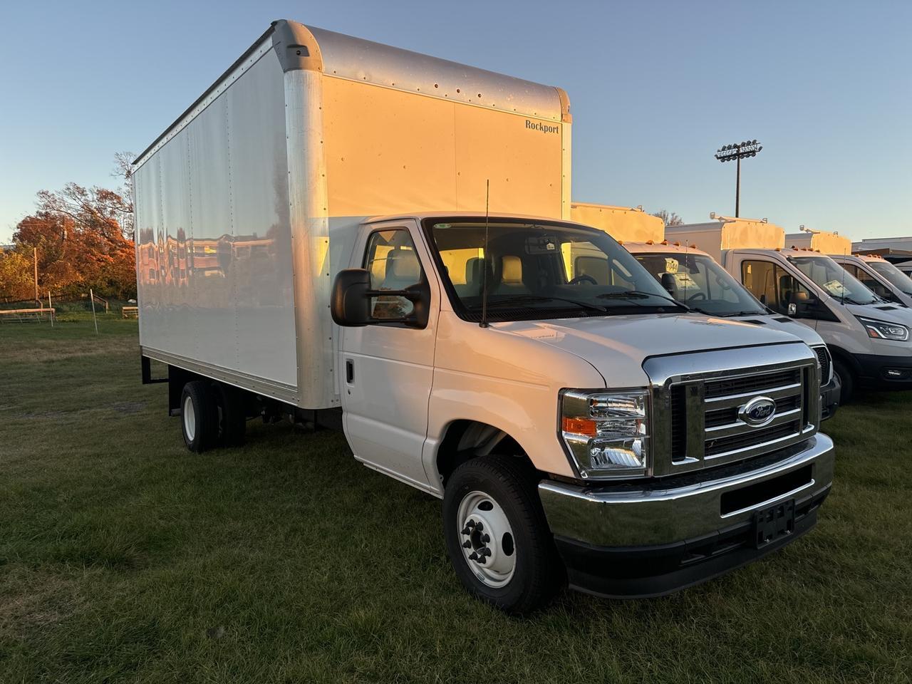 2025 Ford E-450SD Base
