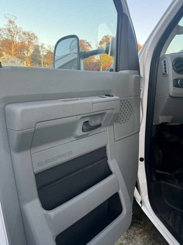 2025 Ford E-450SD Base Gaithersburg MD