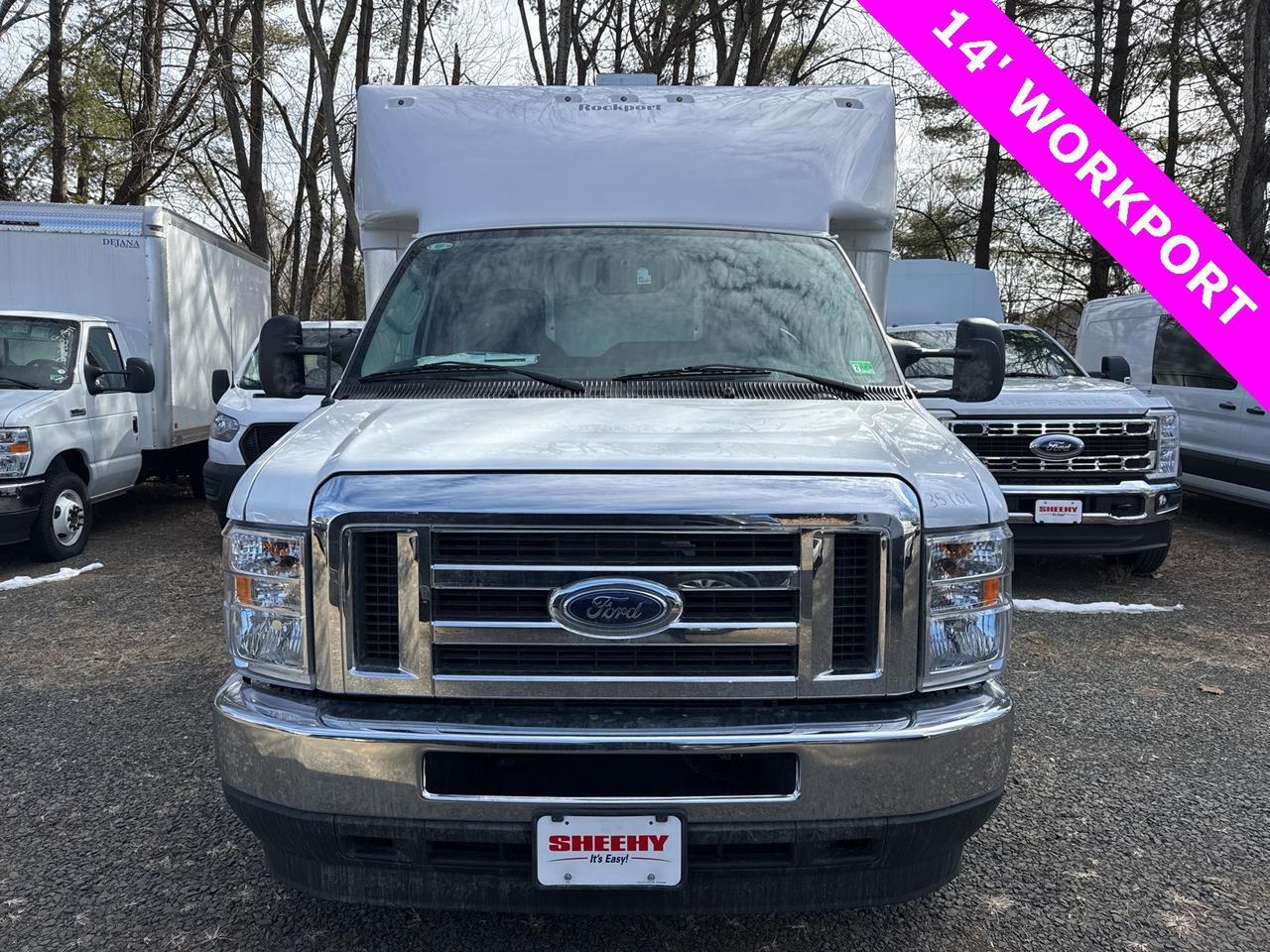 2025 Ford E-450SD Base Warrenton VA