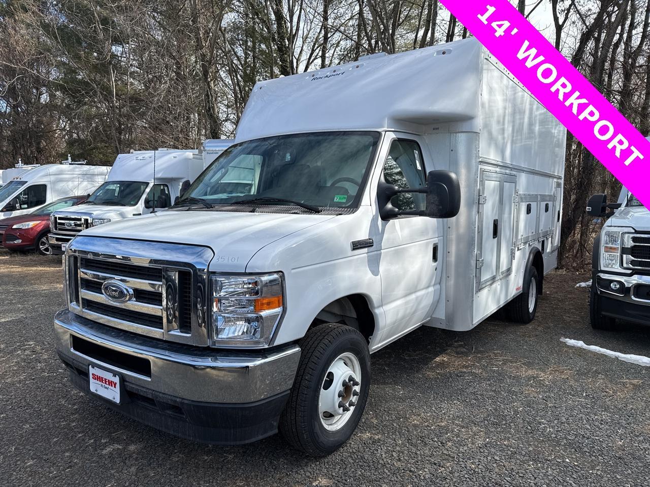 2025 Ford E-450SD Base Warrenton VA