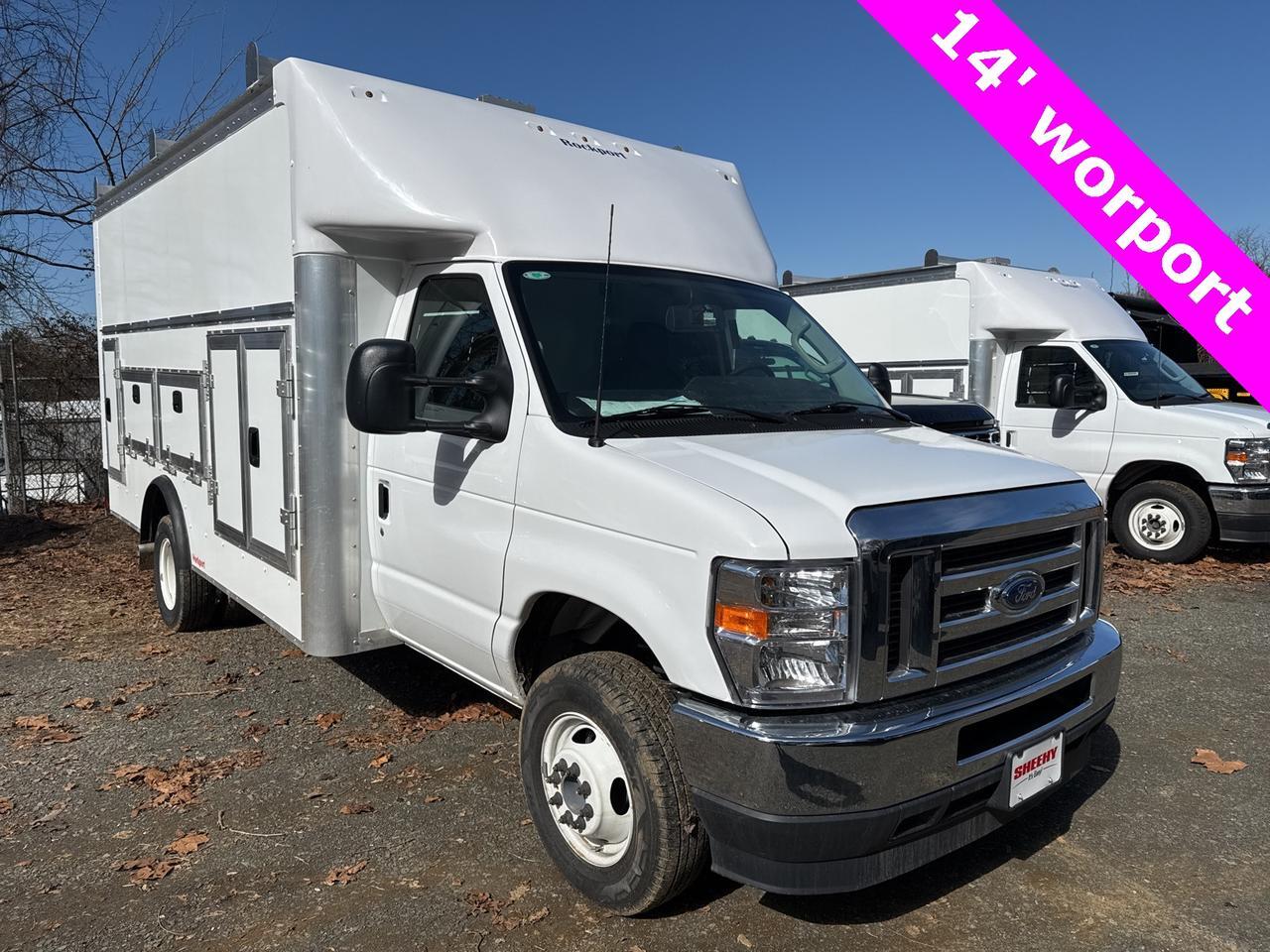 2025 Ford E-450SD Base