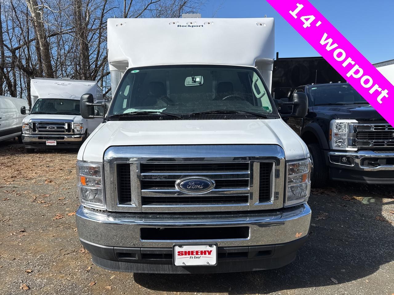 2025 Ford E-450SD Base Warrenton VA