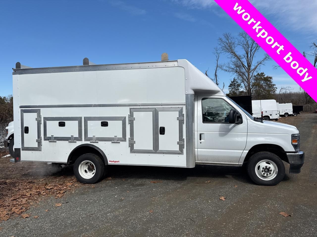 2025 Ford E-450SD Base Warrenton VA
