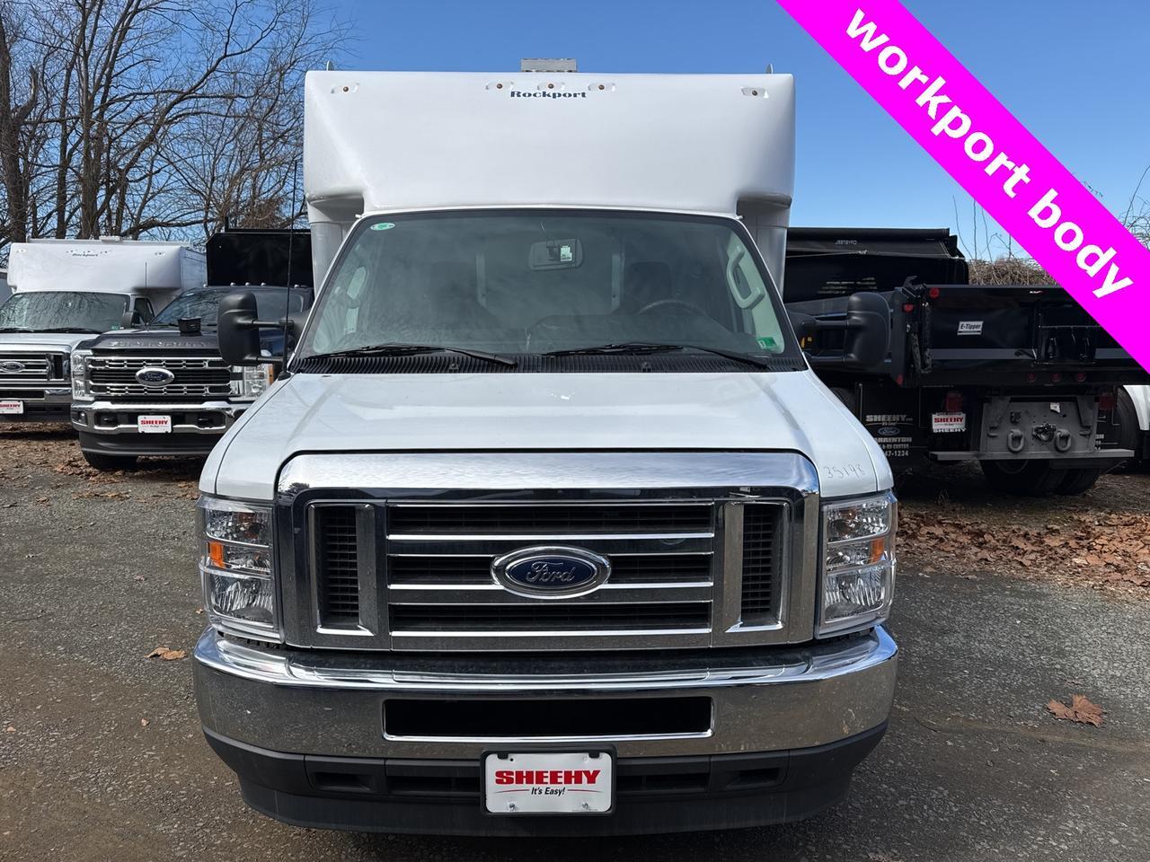 2025 Ford E-450SD Base Warrenton VA