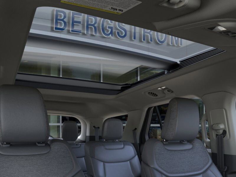 2025 Ford Explorer Active Green Bay WI