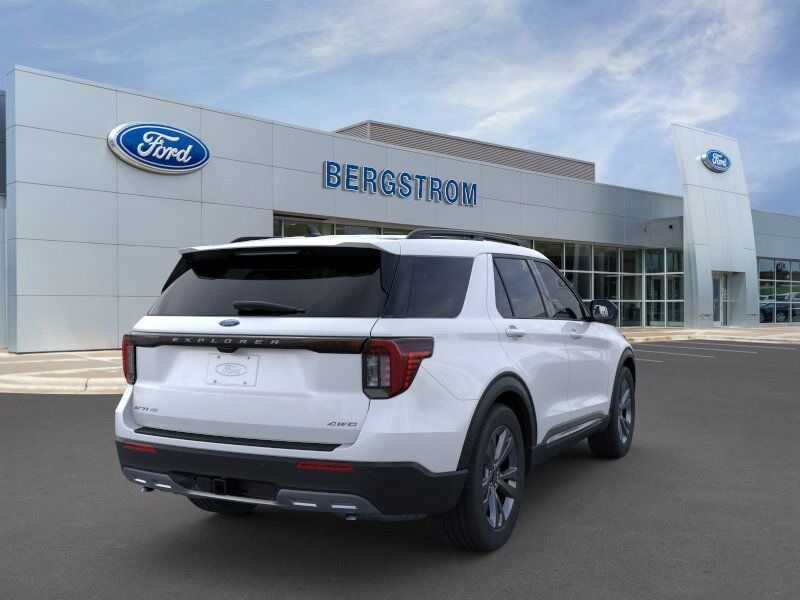 2025 Ford Explorer Active Green Bay WI