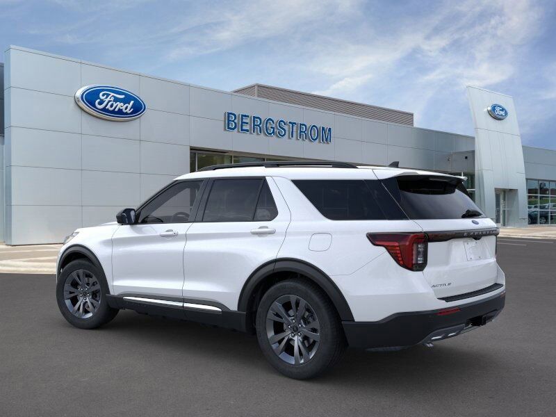 2025 Ford Explorer Active Green Bay WI