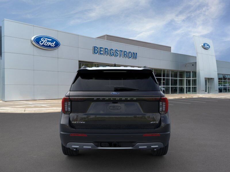2025 Ford Explorer Active Green Bay WI