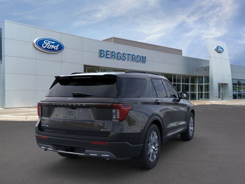 2025 Ford Explorer Active Green Bay WI