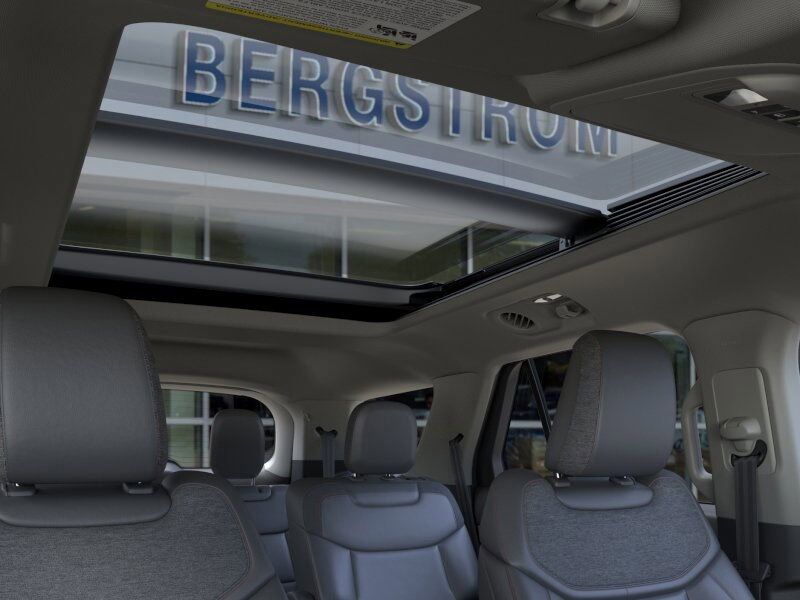 2025 Ford Explorer Active Green Bay WI