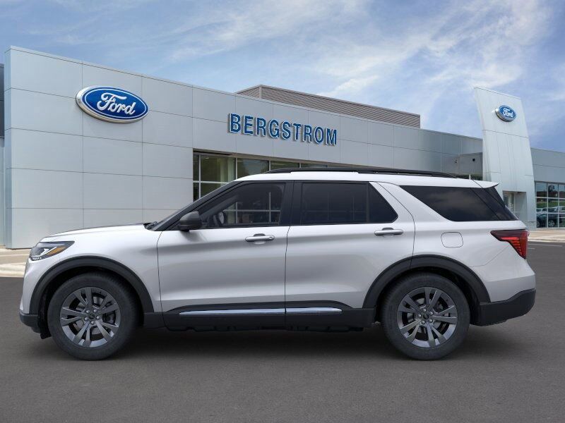 2025 Ford Explorer Active Green Bay WI
