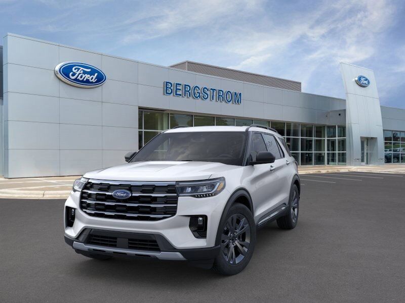 2025 Ford Explorer Active Green Bay WI