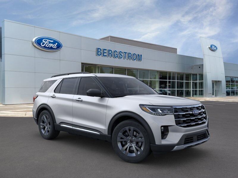 2025 Ford Explorer Active Green Bay WI