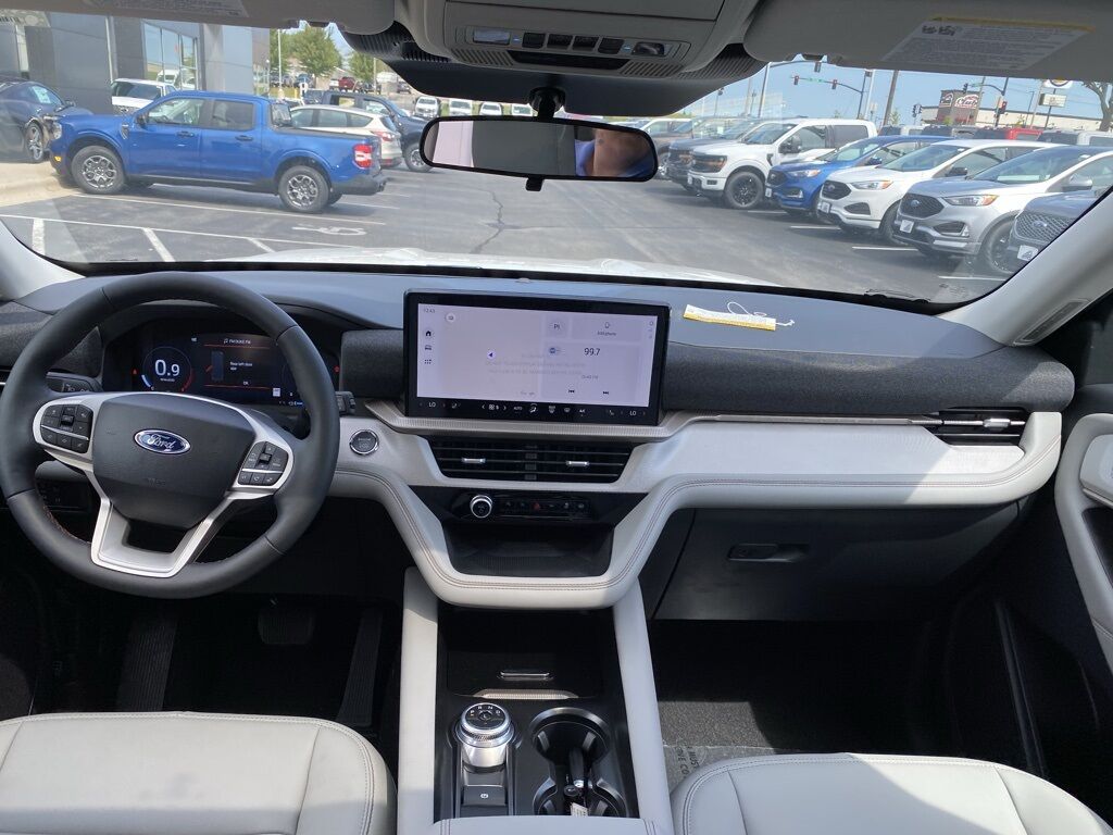 2025 Ford Explorer Active Green Bay WI