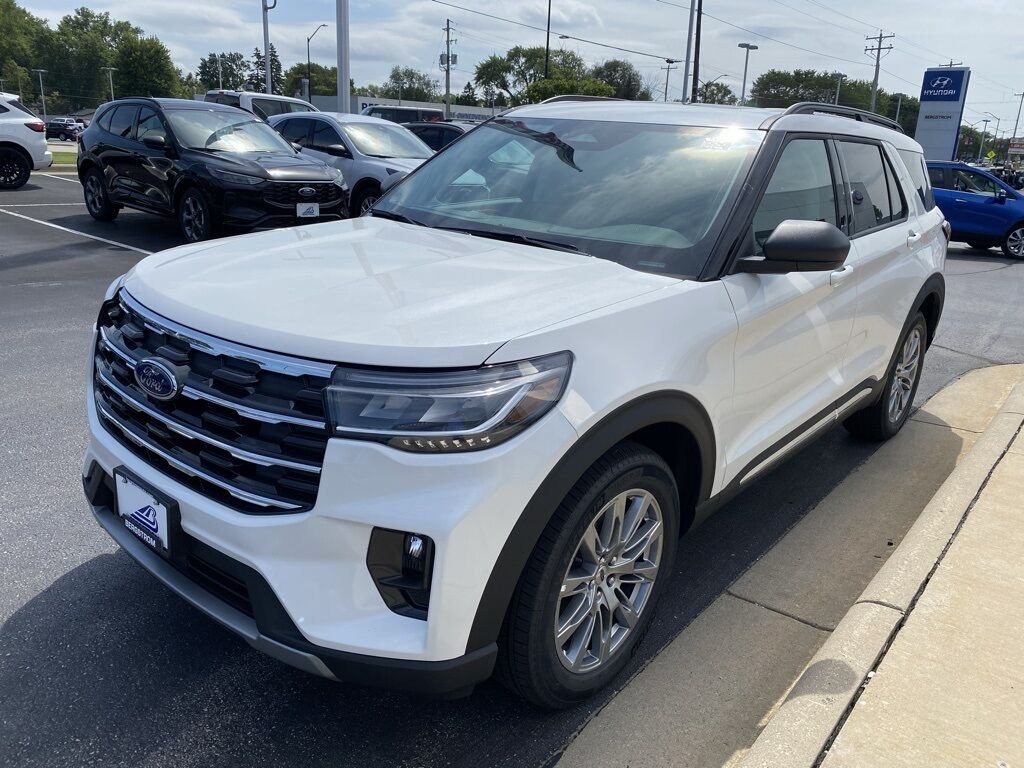 2025 Ford Explorer Active Green Bay WI