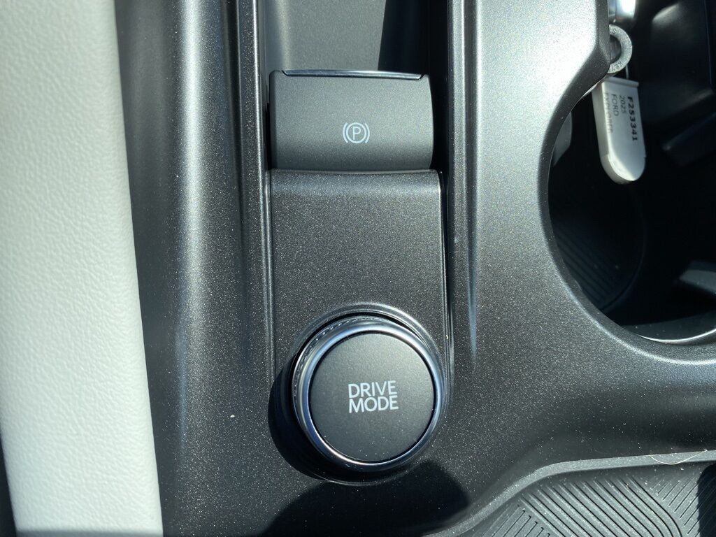 2025 Ford Explorer Active Green Bay WI