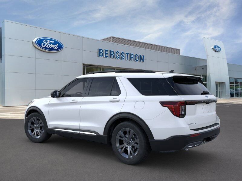 2025 Ford Explorer Active Green Bay WI