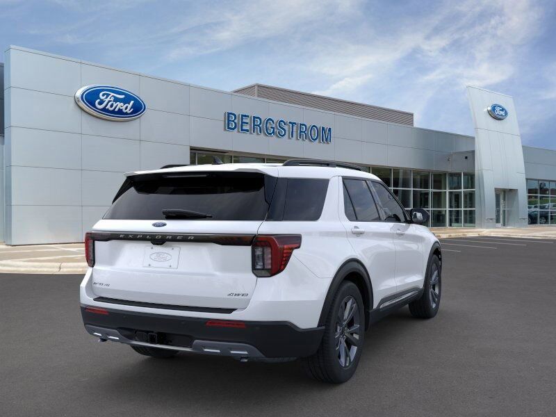 2025 Ford Explorer Active Green Bay WI