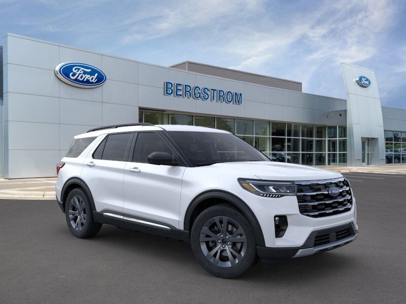2025 Ford Explorer Active Green Bay WI