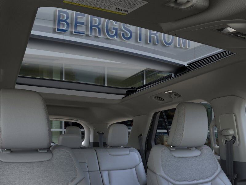 2025 Ford Explorer Active Green Bay WI