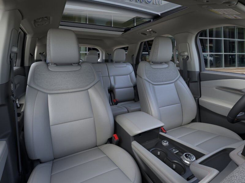 2025 Ford Explorer Active Green Bay WI