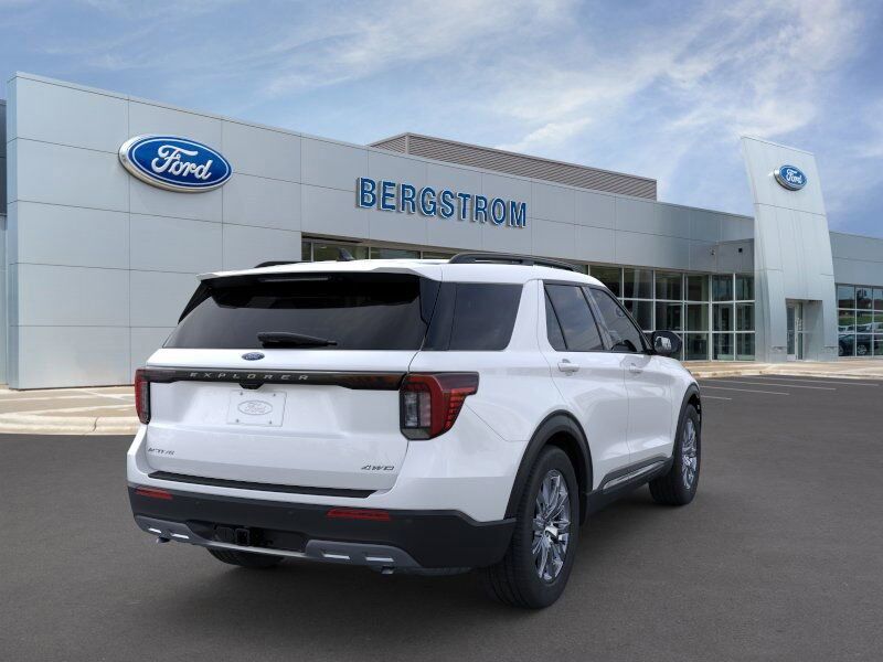 2025 Ford Explorer Active Green Bay WI