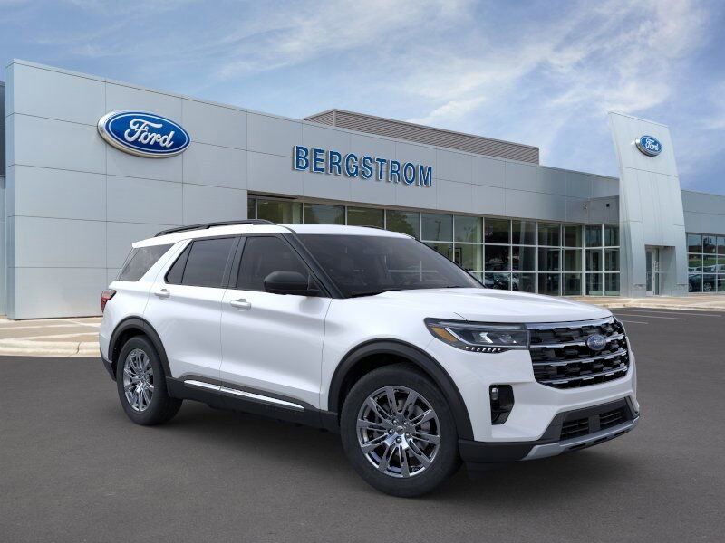 2025 Ford Explorer Active Green Bay WI