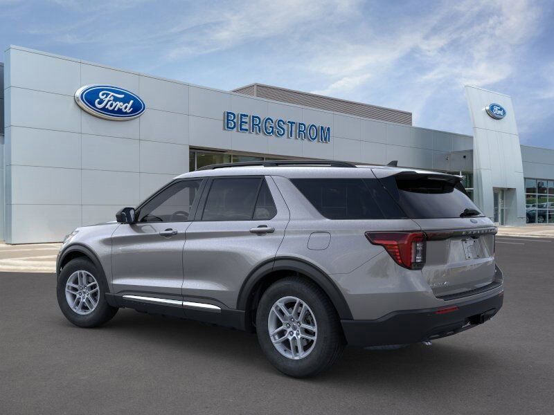 2025 Ford Explorer Active Green Bay WI