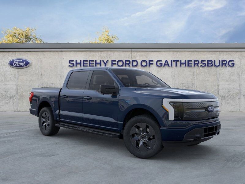 2025 Ford F-150 Lightning Flash