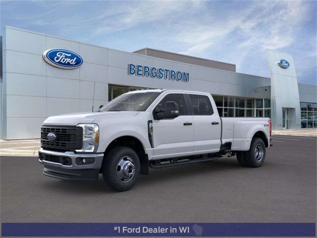2025 Ford F-350SD XL Green Bay WI