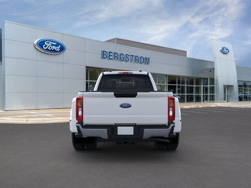 2025 Ford F-350SD XL Green Bay WI