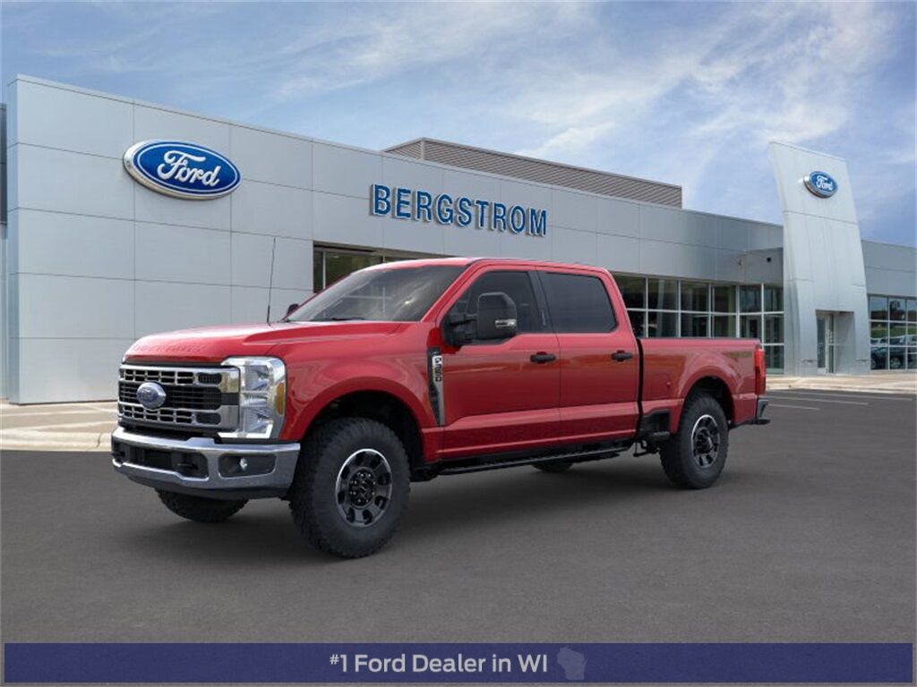 2025 Ford F-350SD XLT Green Bay WI