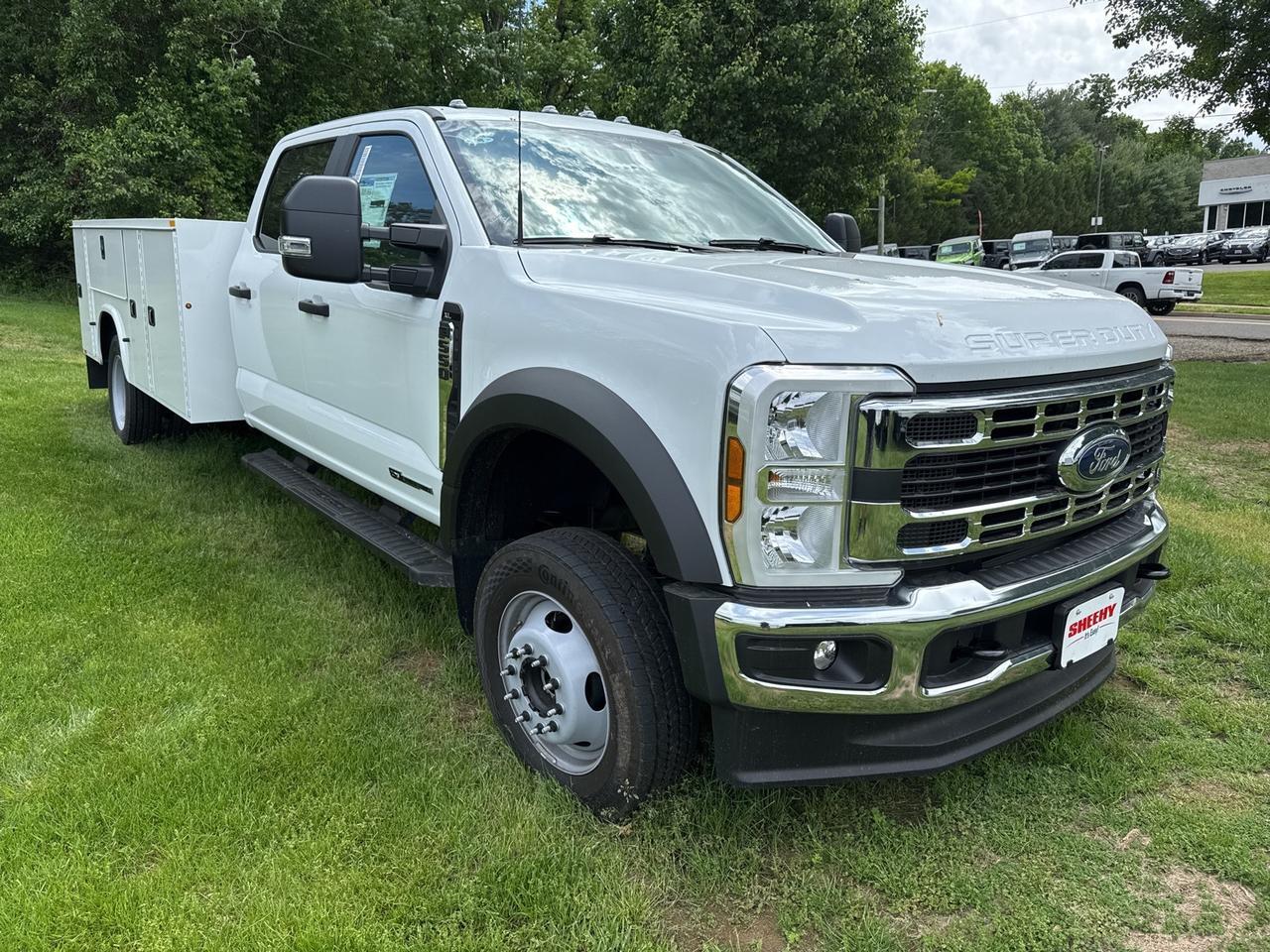 2025 Ford F-550SD XL