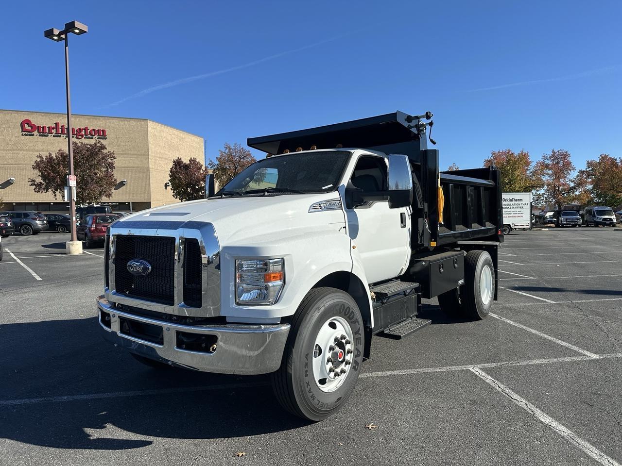 2025 Ford F-650SD Base
