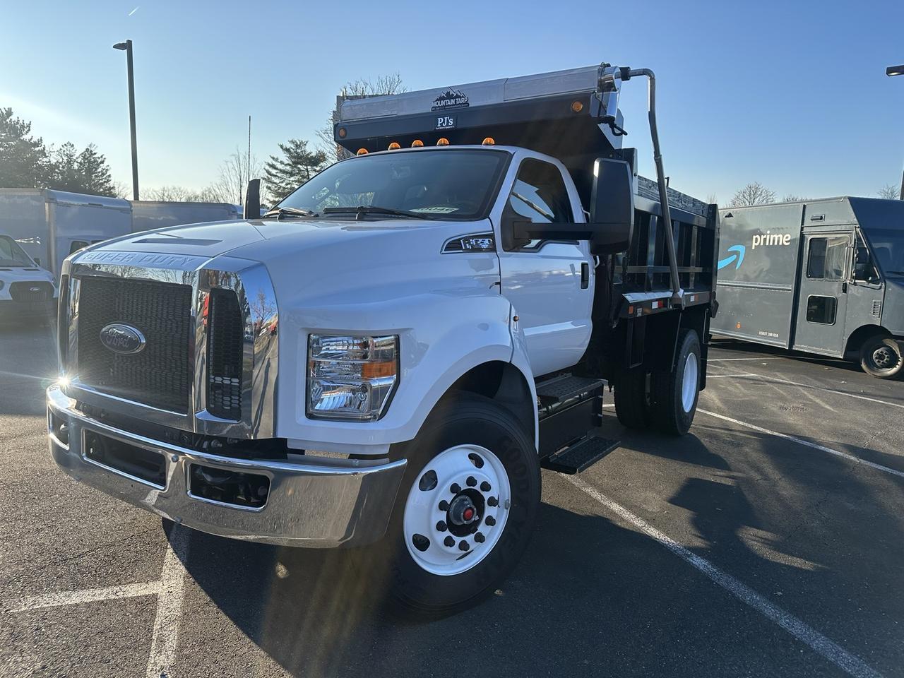 2025 Ford F-650SD Base