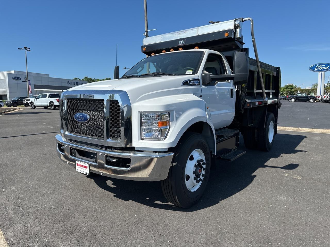 2025 Ford F-650SD Base Richmond VA