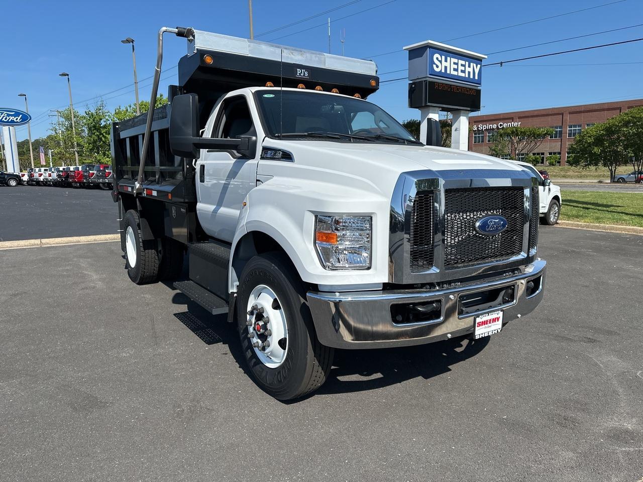 2025 Ford F-650SD Base Richmond VA