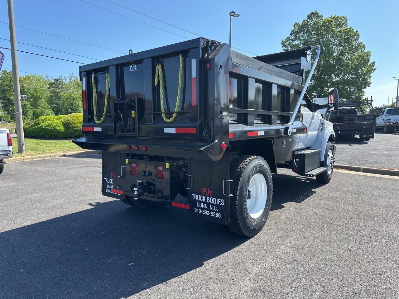 2025 Ford F-650SD Base Richmond VA
