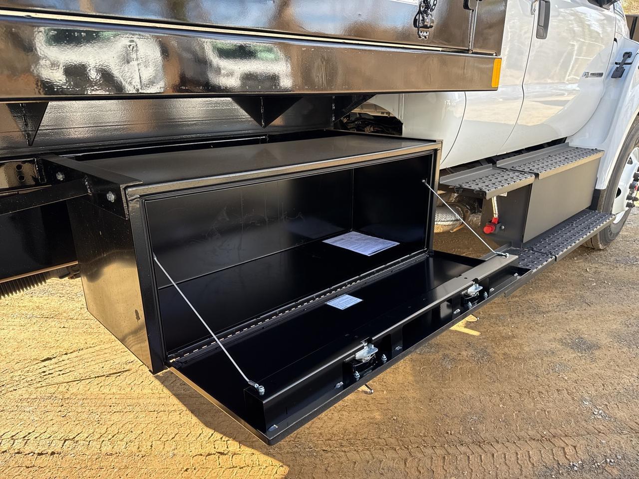 2025 Ford F-650SD Base Warrenton VA