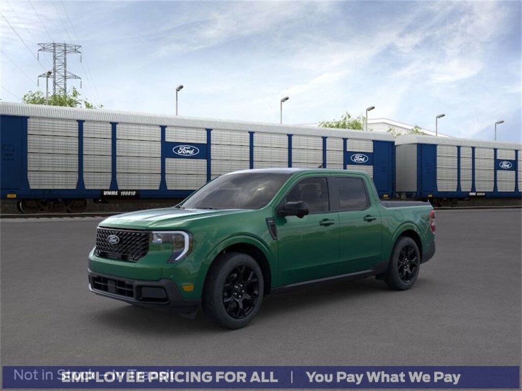 2025 Ford MAVERICK Lariat