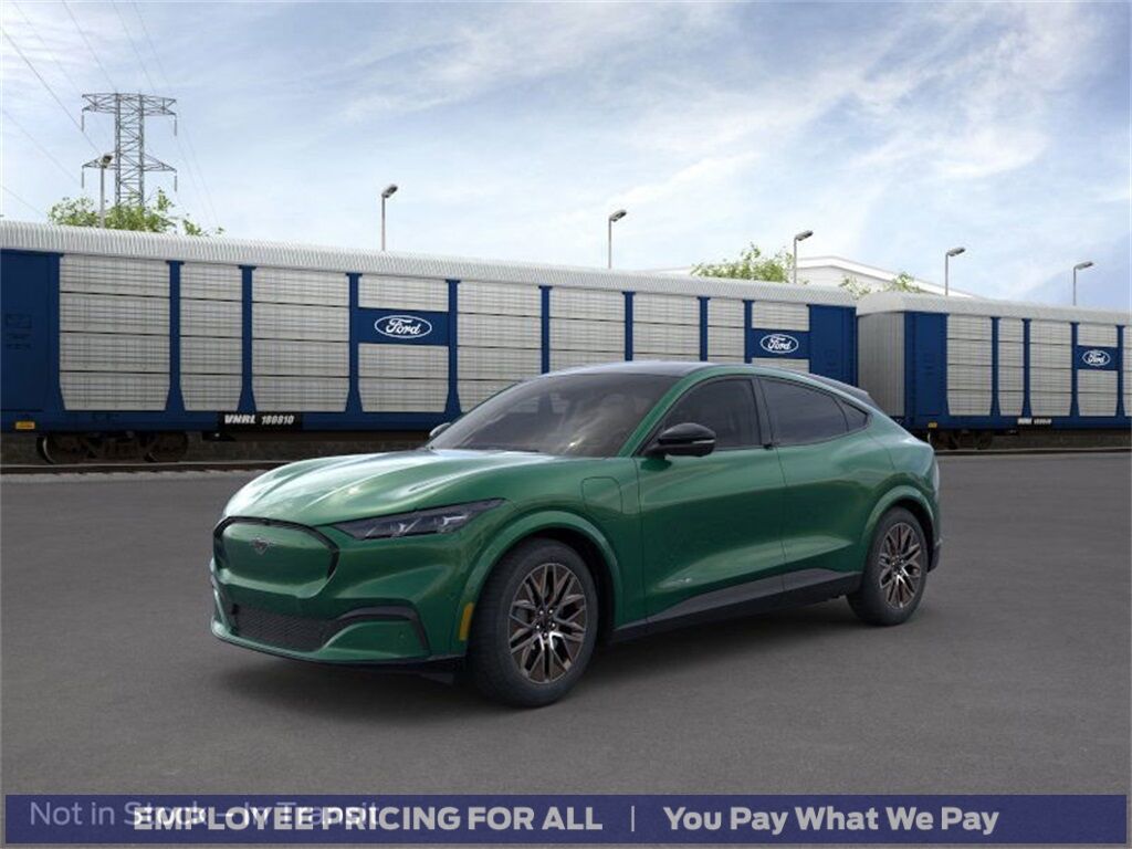 2025 Ford MUSTANG MACH-E Premium Green Bay WI
