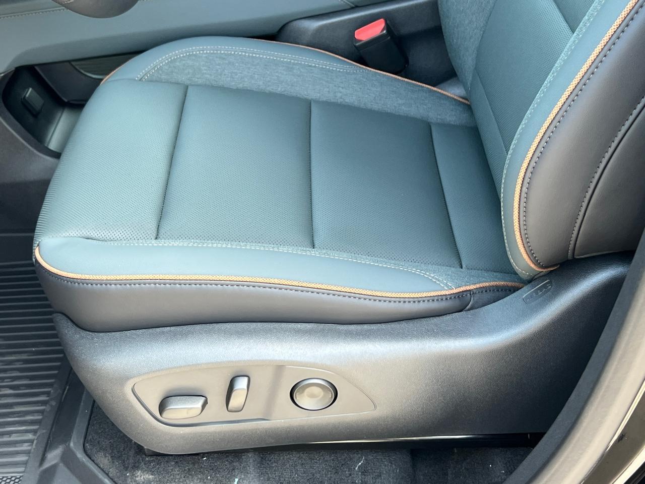 2025 GMC Acadia AT4 Hagerstown MD