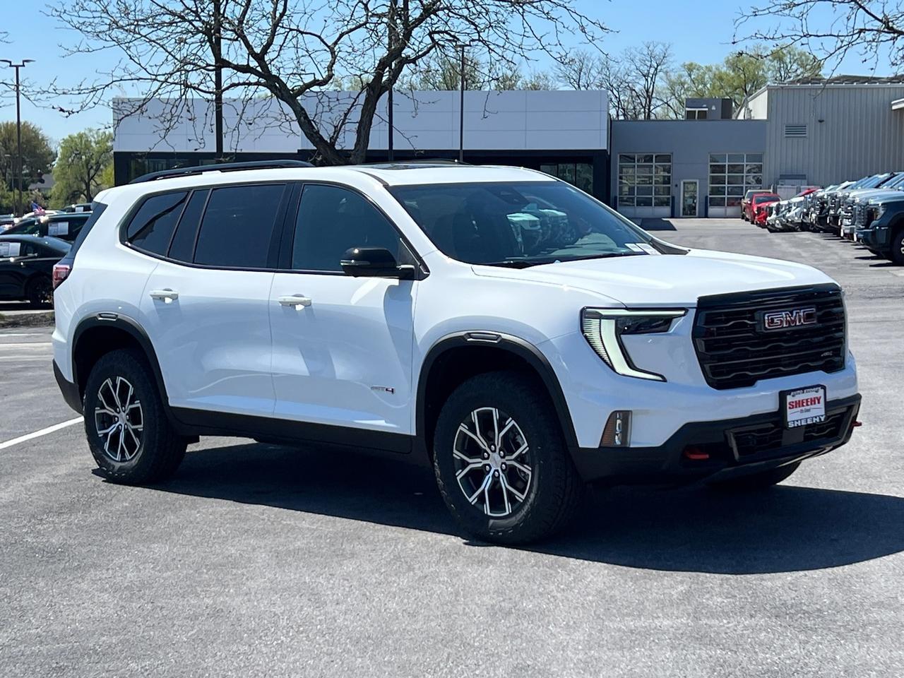2025 GMC Acadia AT4