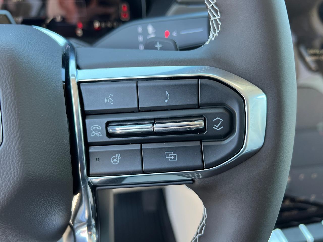 2025 GMC Acadia Denali Hagerstown MD