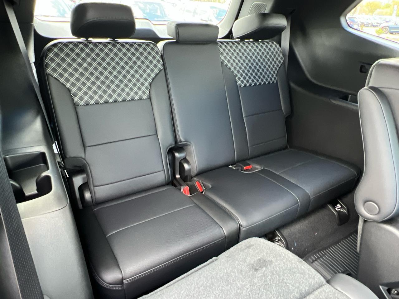 2025 GMC Acadia Denali Hagerstown MD