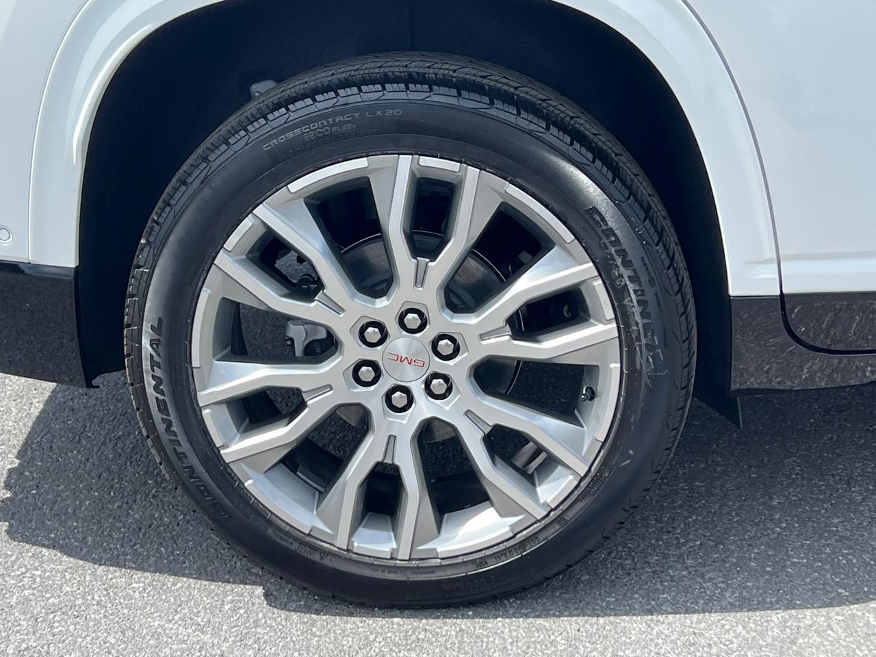 2025 GMC Acadia Denali Hagerstown MD