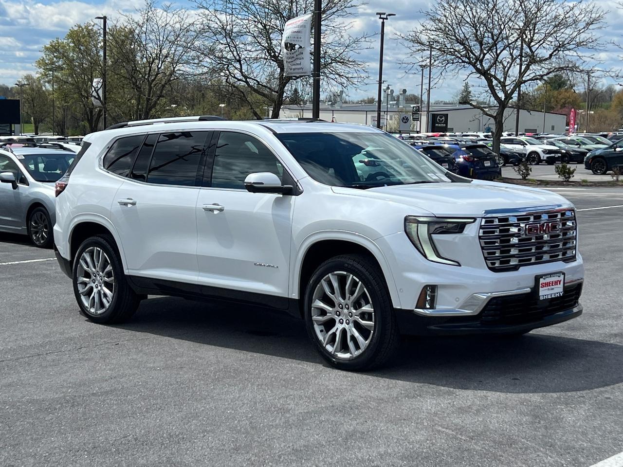 2025 GMC Acadia Denali